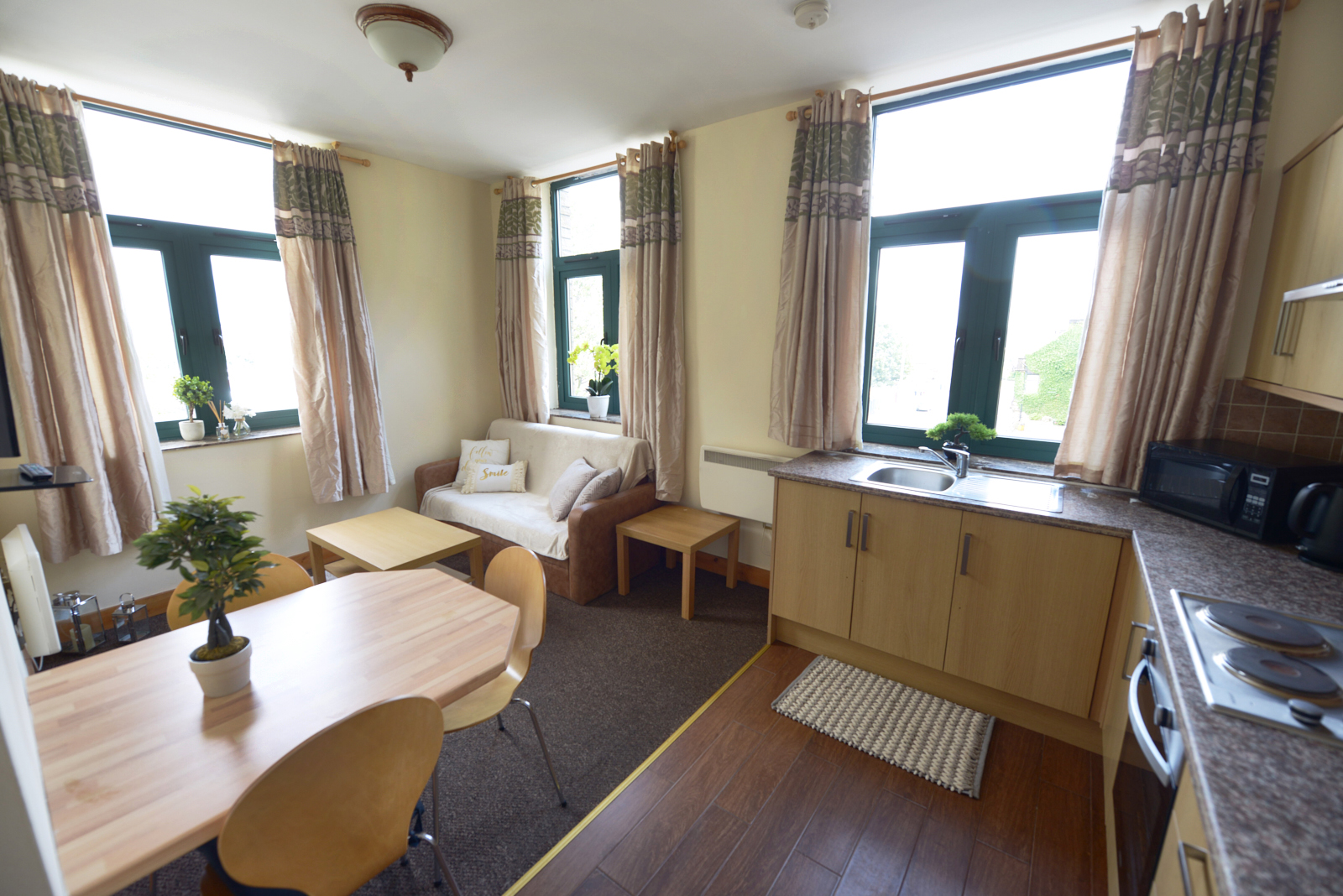 West-End-House-2Bedroom-Flat-Living-Area